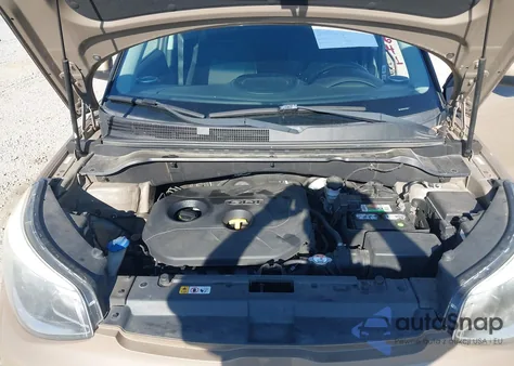 2015 Kia Soul + from USA, damaged, VIN KNDJP3A52F7199189